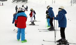 Ağrı'da denetimli serbestlik tedbiri altındaki yükümlülerin çocuklarına kayak eğitimi