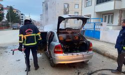 Amasya'da seyir halindeki otomobilde çıkan yangın söndürüldü