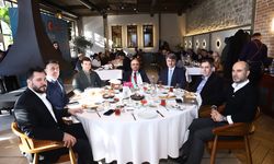 Bakü'de 'Türkiye-Azerbaycan iş dünyasında yeni ufuklar' konulu iş toplantısı düzenlendi