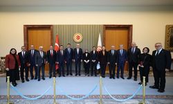 Bebek Ölümlerini ve Özel Sağlık Kuruluşlarını Araştırma Komisyonu, raporunu TBMM Başkanı Kurtulmuş'a sundu