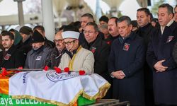 CHP Genel Başkanı Özel, eski Maden Mühendisleri Odası Başkanı Özbilgin'in cenaze törenine katıldı