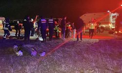 Çorum'da iki otomobilin çarpıştığı kazada 8 kişi yaralandı