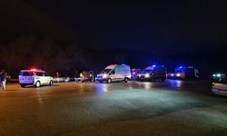 Çorum'da otomobille hafif ticari aracın çarpıştığı kazada 5 kişi yaralandı