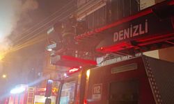 Denizli'de bir apartmanda çıkan yangında mahsur kalan 4 kişi kurtarıldı