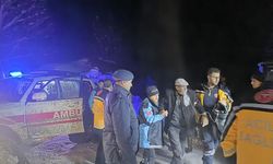 Elazığ'da ekipler yolu kardan kapanan köydeki KOAH hastası için seferber oldu