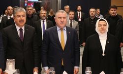 Gençlik ve Spor Bakanı Bak, Eskişehir'de amatör spor kulüplerinin temsilcileriyle buluştu