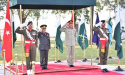 Genelkurmay Başkanı Orgeneral Bayraktaroğlu, Pakistan'ı ziyaret etti