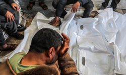 GÜNCELLEME - İsrail'in Gazze'ye düzenlediği saldırılarda 7'si aynı aileden 12 Filistinli hayatını kaybetti