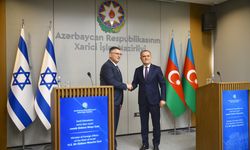 İsrail Dışişleri Bakanı Saar, Bakü'de Azerbaycan Dışişleri Bakanı Bayramov ile görüştü