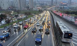 İstanbul'da akşam saatlerinde trafik yoğunluğu yüzde 80'e çıktı