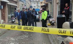 İzmir'de emlak ofisindeki silahlı kavgada 2 kişi yaralandı