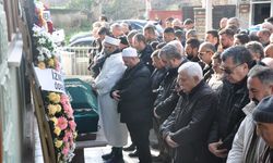 İzmir'deki trafik kazasında ölen avukatın cenazesi defnedildi