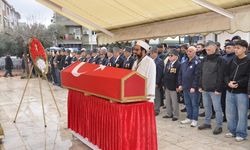 İzmirli Kıbrıs gazisi Salih Akdağ, son yolculuğuna uğurlandı