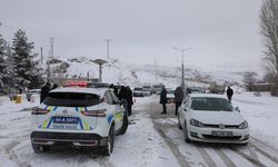 Kar nedeniyle kapanan Malatya-Kayseri kara yolu yeniden ulaşıma açıldı