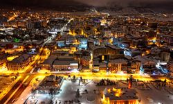 Kar yağışıyla beyaza bürünen Erzurum havadan görüntülendi