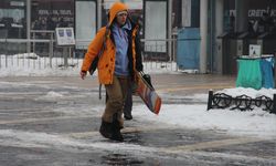 Kayseri'de kar yağışı hayatı olumsuz etkiliyor