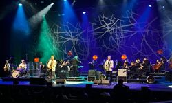 Redd grubu, Zorlu PSM'de dinleyicileriyle bir araya geldi