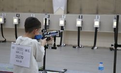 Sakarya'da 'Havalı Silahlar' ile 'Türkiye Yıldızlar Ligi Karate' müsabakaları düzenleniyor