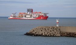 Ultra derin deniz sondaj gemisi 'Yıldırım' Filyos Limanı'nda