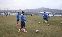 6 ŞUBAT DEPREMLERİNİN ÜÇÜNCÜ YILI - Depremde 14 sporcusunu kaybeden İstiklalspor, sahadaki başarısıyla kente umut oluyor