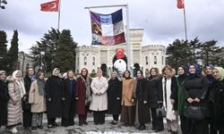 AK Parti İstanbul Kadın Kollarının 'Gelişime Engel Değil' eseri Beyazıt'ta sergilendi