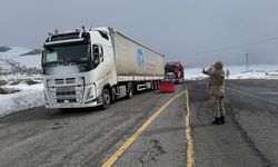 Ardahan-Şavşat kara yolu kar nedeniyle büyük araç geçişine kapatıldı