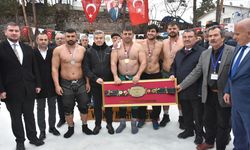 Artvin'de 29. Kar Üstü Karakucak Güreşleri yapıldı