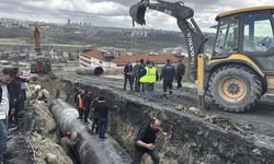 Başakşehir'de kazı çalışması sırasında çukura düşen işçiyi itfaiye kurtardı