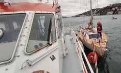 Beylerbeyi açıklarında sürüklenen boş tekne emniyete alındı