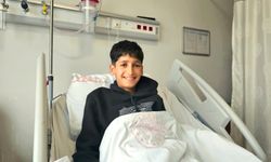 Böbrek hastası çocuk Mardin'de kapalı yöntemle ilk defa yapılan ameliyatla sağlığına kavuştu