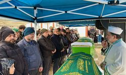 Burdur'daki trafik kazasında ölen 4 kişinin cenazesi Kocaeli'de toprağa verildi