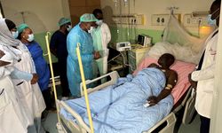 Burkina Faso Sağlık Bakanı Kargougou'dan Türk hekimlerin ameliyat ettiği hastalara ziyaret: