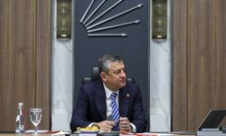 CHP Genel Başkanı Özel, Diyarbakır Kent Koruma ve Dayanışma Platformu temsilcileriyle buluştu