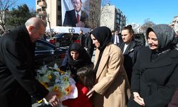 Cumhurbaşkanı Erdoğan, cuma namazını Örnek Mahallesi Merkez Camisi'nde kıldı