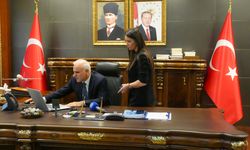 Diyarbakır Valisi Murat Zorluoğlu, AA'nın 'Yılın Kareleri' oylamasına katıldı