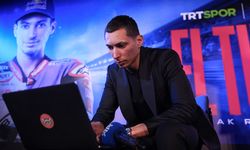 Dünya Superbike şampiyonu Toprak Razgatlıoğlu, AA'nın 'Yılın Kareleri' oylamasına katıldı