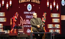 Edirne'deki 'Ramazan Sokağı'nda internetin toplumsal ilişkilere olumsuz etkisi konuşuldu