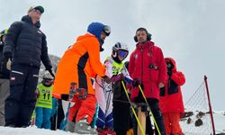 Erzincan'daki Alp Disiplini 1. Etap yarışları 'Minikler Festivali' ile başladı