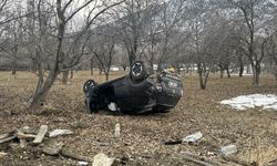 Erzurum'da SUV tipi aracın devrildiği kazada 2 kişi yaralandı