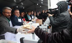 Esenler'de '11. Hamsi ve Horon Festivali' düzenlendi