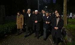 Eski başbakanlardan Necmettin Erbakan kabri başında anıldı