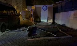 Eskişehir'de ATM'ye çarpan otomobildeki 2 kişi yaralandı