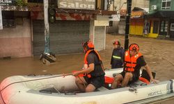 Filipinler'de tropikal fırtınanın yol açtığı heyelanda 4 kişi hayatını kaybetti