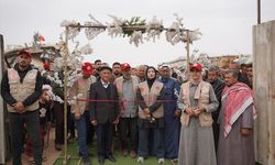 Gazze Şeridi'nde kurulan 'Yıldız Tilbe Çadır Kenti'nin açılışı yapıldı