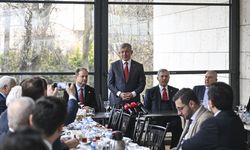 Gelecek Partisi Genel Başkanı Davutoğlu, parlamento muhabirleriyle bir araya geldi: