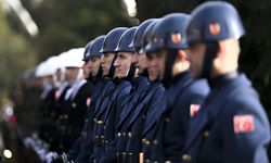 Genelkurmay Başkanı Orgeneral Bayraktaroğlu, Birleşik Krallık Genelkurmay Başkanı Orgeneral Knighton ile görüştü