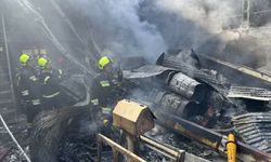 GÜNCELLEME - İran'da bir helikopterin sebze-meyve haline düşmesi sonucu 4 kişi hayatını kaybetti