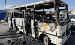 GÜNCELLEME - İzmir'de yanan midibüsteki 16 yaşındaki çocuk öldü