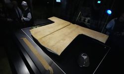 Hırka-i Şerif İstanbul'da ziyarete açıldı