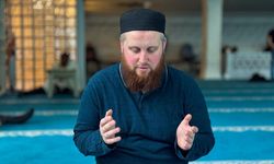 Hollandalı mühtedi Denth, anlam arayışını ve İslam'la tanışmasını anlattı: